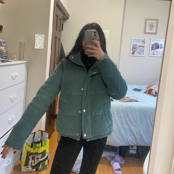 Hollister Corduroy Turquoise Puffer 